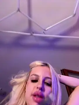 Steffi_Snowbunny webcam