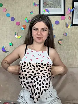 Zorianaa live cam on StripChat
