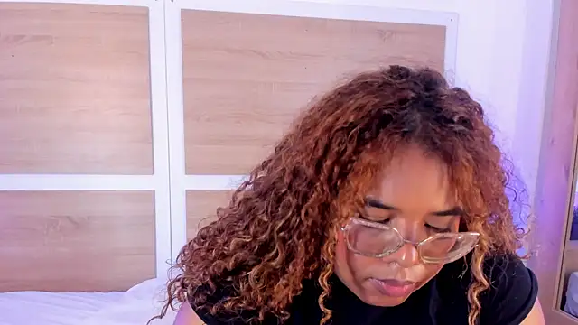 Your_big_ebony_goddness webcam