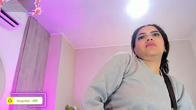 umarani_ (F young) - Wink your ass near the camera :fire: