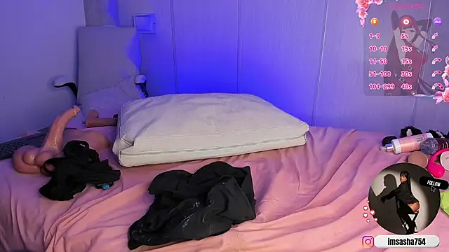 sasha_riverss webcam