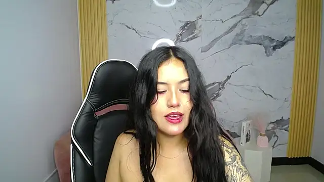 ailyn_ch1 webcam