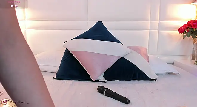 RaquelHyde_ webcam