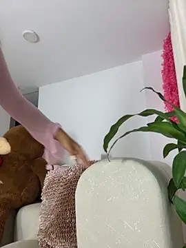 MelodyRey__ webcam