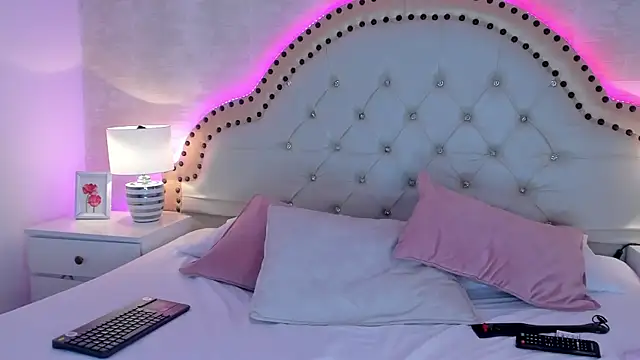 Adara_Muller webcam