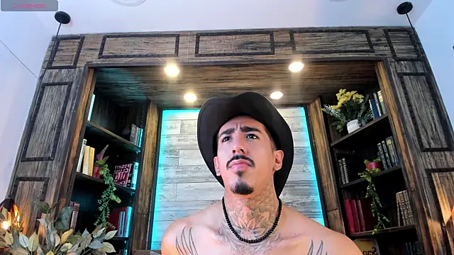 Donovan_Desmond webcam