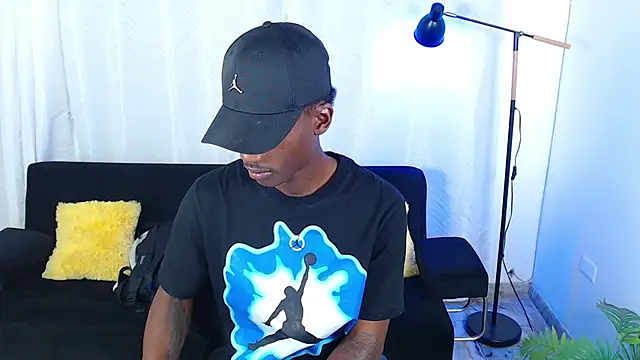 alexaandro18 webcam