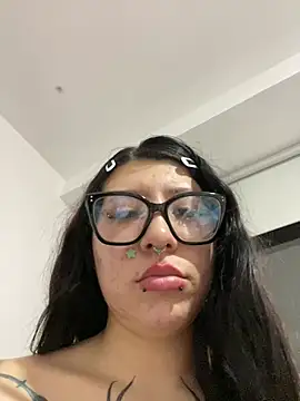 MennaLee_ webcam