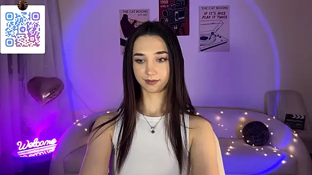 LinaMour webcam