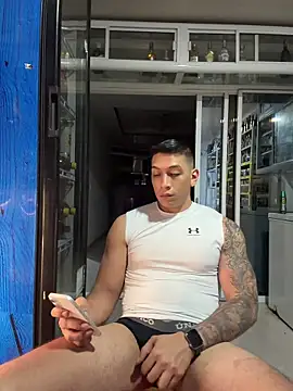 OliverWest04 webcam
