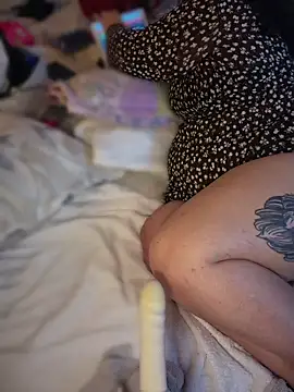 CurlyMilf_Vannexxxa webcam