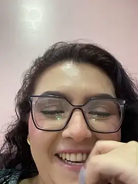 AlmaraRouge webcam