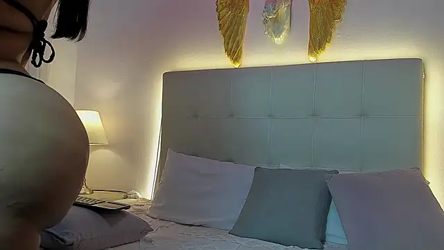 abigail_restrepo webcam