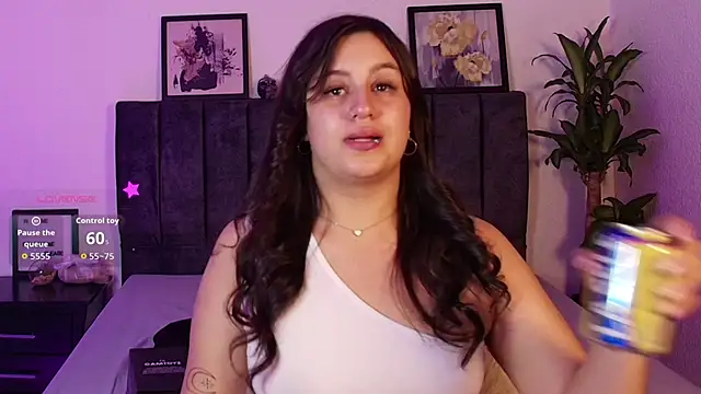 Mia_Collins_21 webcam