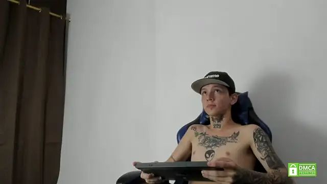 Nick_TattooedGuy webcam