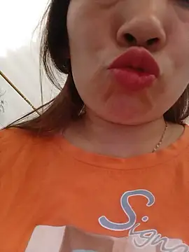 Bigtitss99 webcam