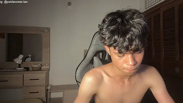OopsAgain_ webcam