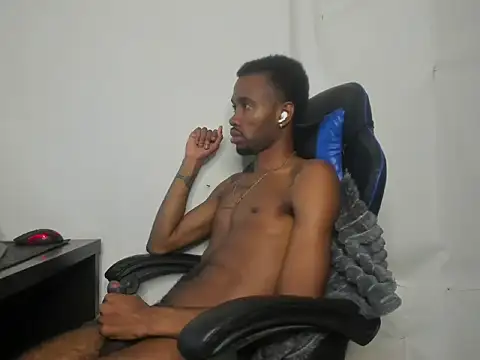 Kofi_exotic_2 webcam