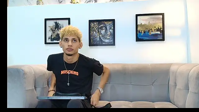 Hot_skinny_guys live sex cam