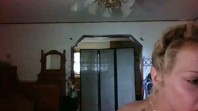 mommacummins00 (F milf) - lovense toy