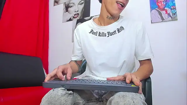 big_hot_boy_ webcam