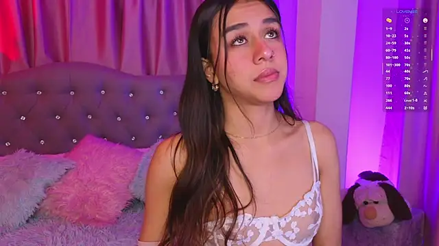 Emiily_Scott1 webcam