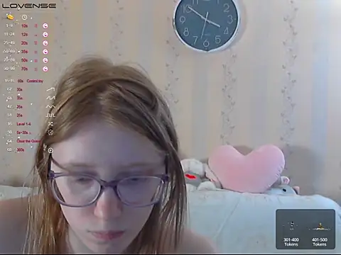 LustfulSarah webcam