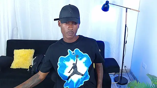 alexaandro18 webcam