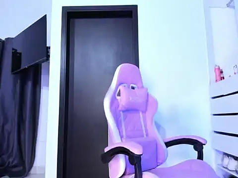 cristina697 webcam