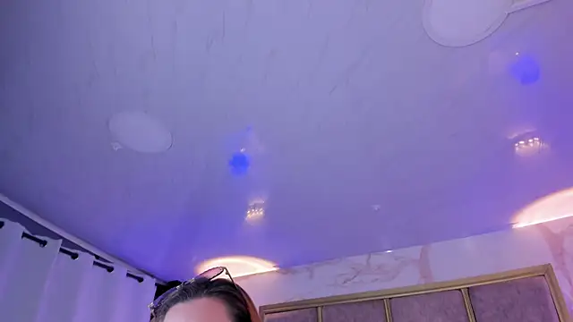 LolaGray__ webcam