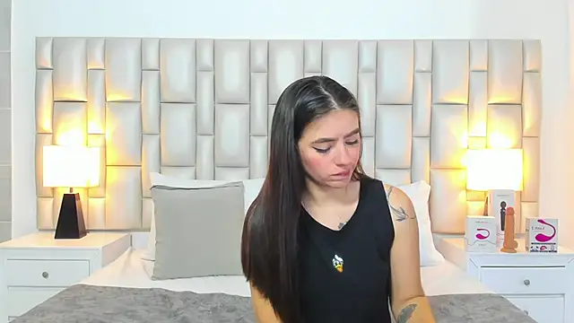 paola_katy_dicks webcam