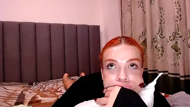 saara_johnson496 webcam