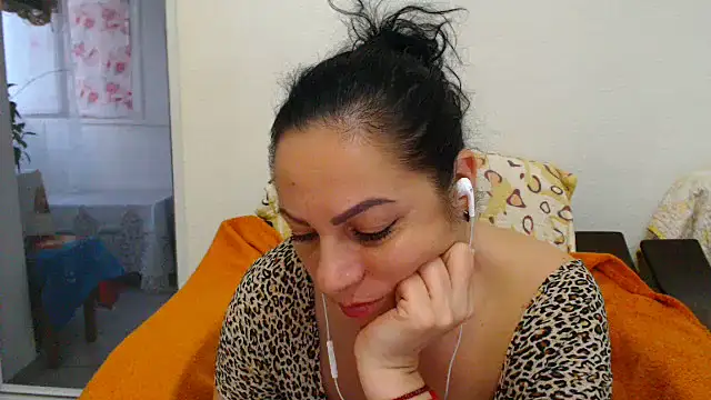 MissElla webcam