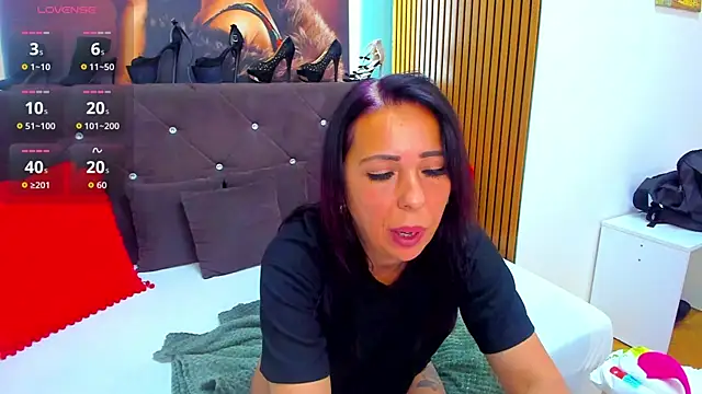 LauraSiin webcam
