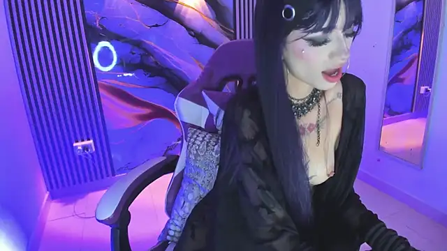 Watch chloe_jacksonn live on EroticFlix - High definition streams