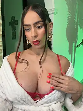 Mau_White