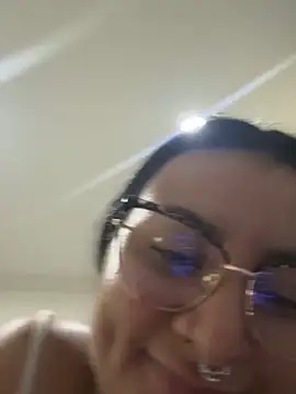Abril_Luv webcam