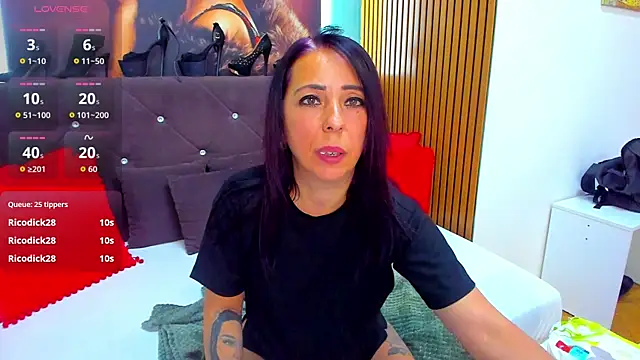 LauraSiin webcam