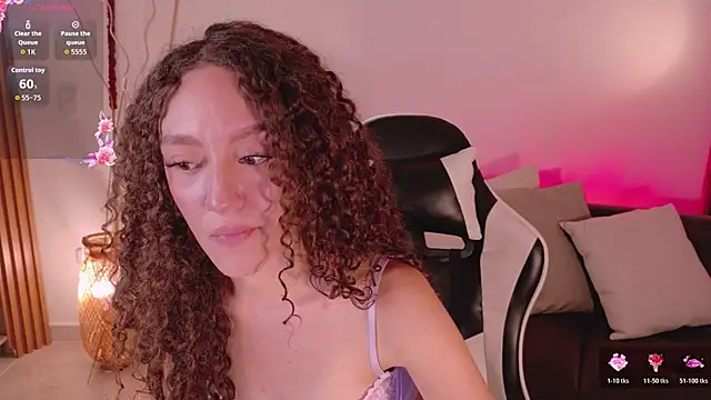 ChloeMoreti webcam