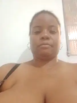 bigtitssxx webcam