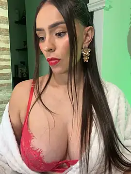 Mau_White