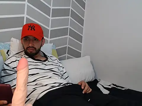 thomass1018 webcam