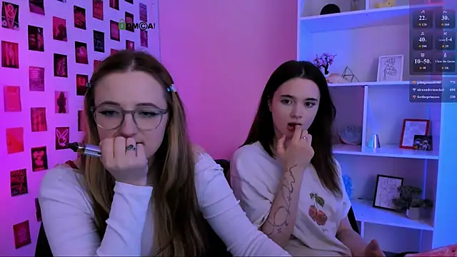 liana_kisses webcam