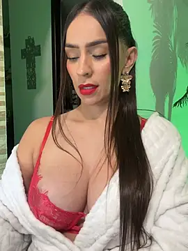 Mau_White webcam
