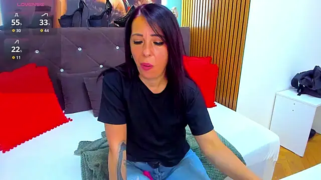 LauraSiin webcam