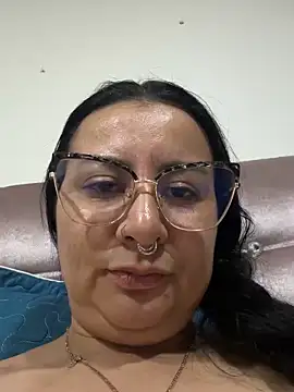 Abril_Luv webcam