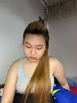 Almira6868 webcam