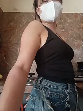 Linda-yiyi webcam