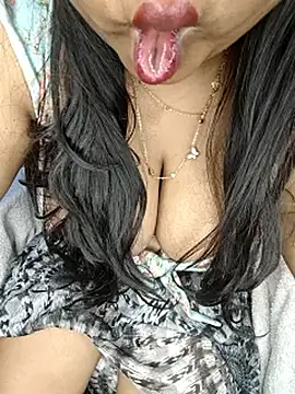 Watch Curvy_Pooja live on EroticFlix - High definition streams