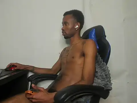 Kofi_exotic_2 webcam